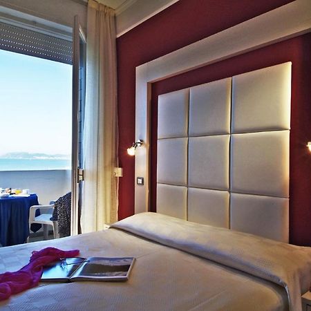 Alexandra Plaza Hotel Riccione Exterior foto