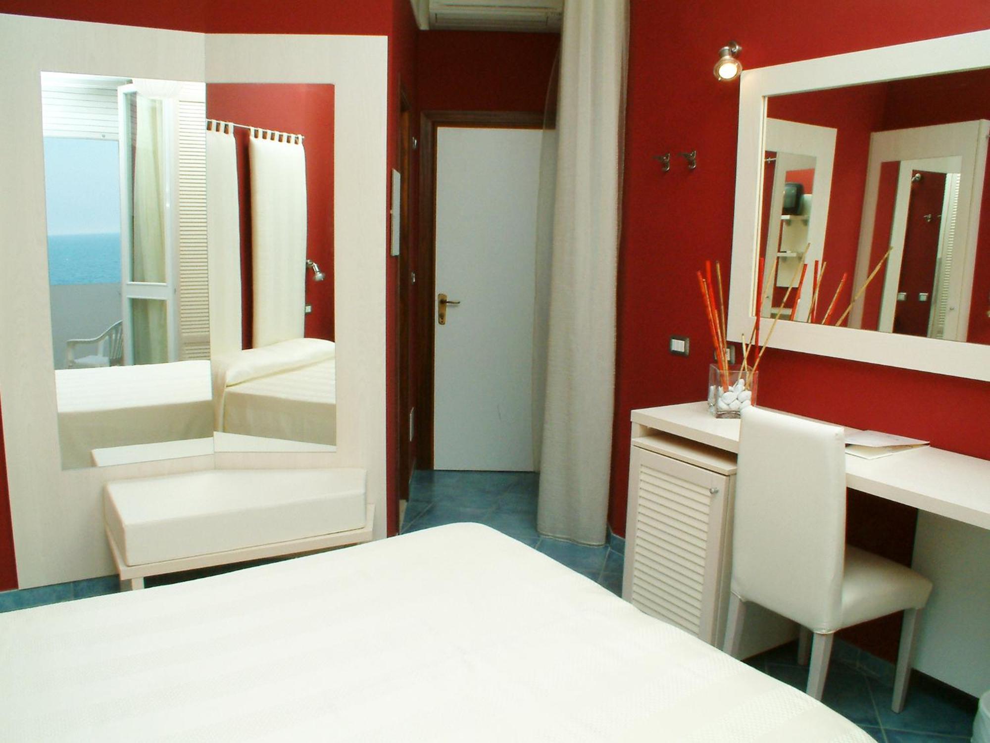 Alexandra Plaza Hotel Riccione Exterior foto